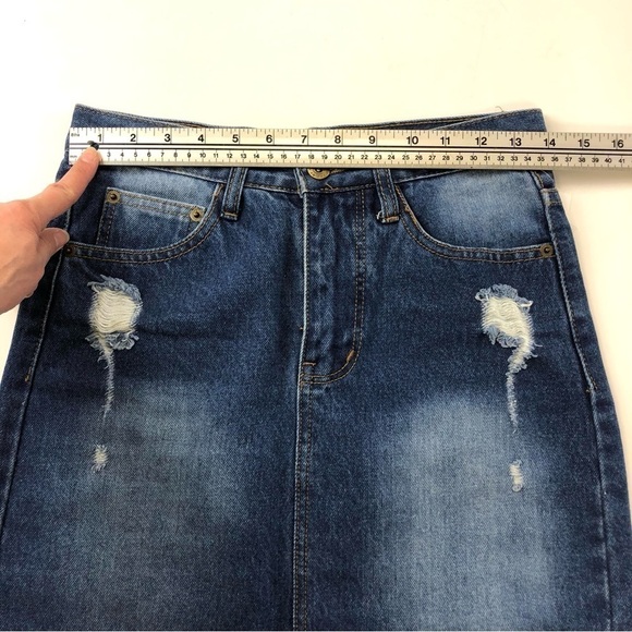 Distressed denim dark wash jean mini skirt -  Small - Picture 5 of 7